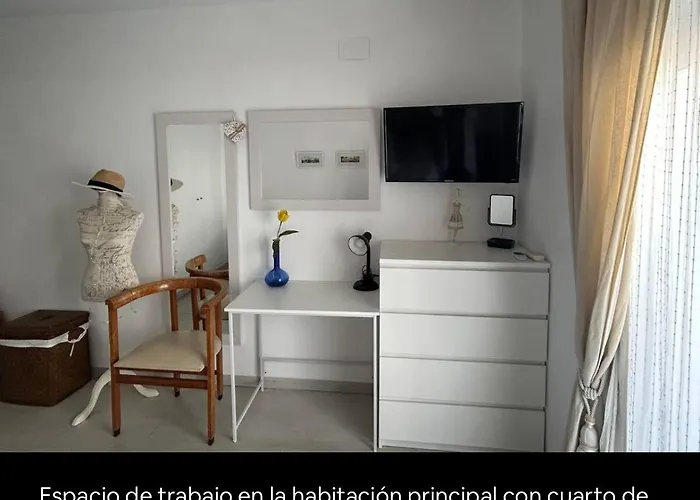 Apto. En Urbanizacion Albatros Con Salida A Playa 公寓