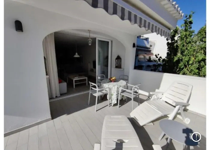 Apto. En Urbanizacion Albatros Con Salida A Playa Appartamento Dénia