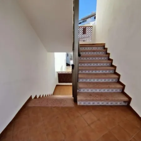 Apto. En Urbanizacion Albatros Con Salida A Playa Appartement