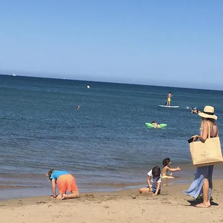 Apto. En Urbanizacion Albatros Con Salida A Playa Dénia