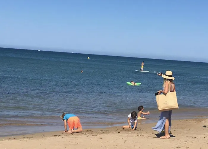 Apto. En Urbanizacion Albatros Con Salida A Playa دينايا